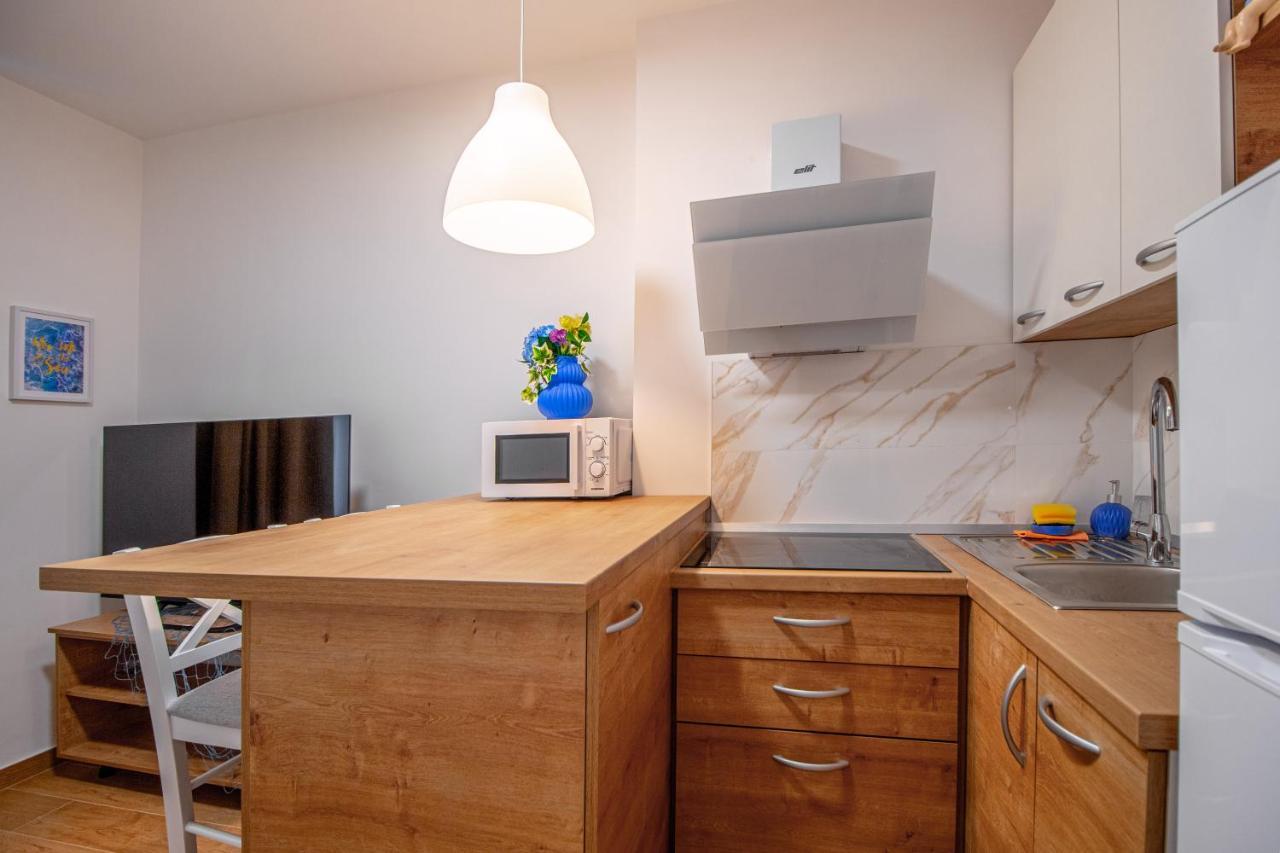 Apartments Euphoria East غييكا المظهر الخارجي الصورة